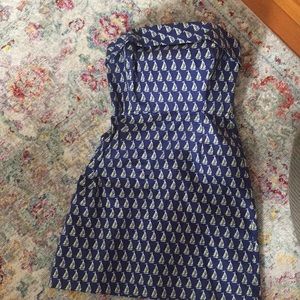 Vineyard Vines strapless dress. Never worn